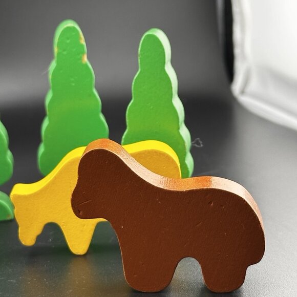 Thomas Train Tank Engine Wooden Signs Buildings People Animals Trees Lot of 18 - Picture 13 of 16